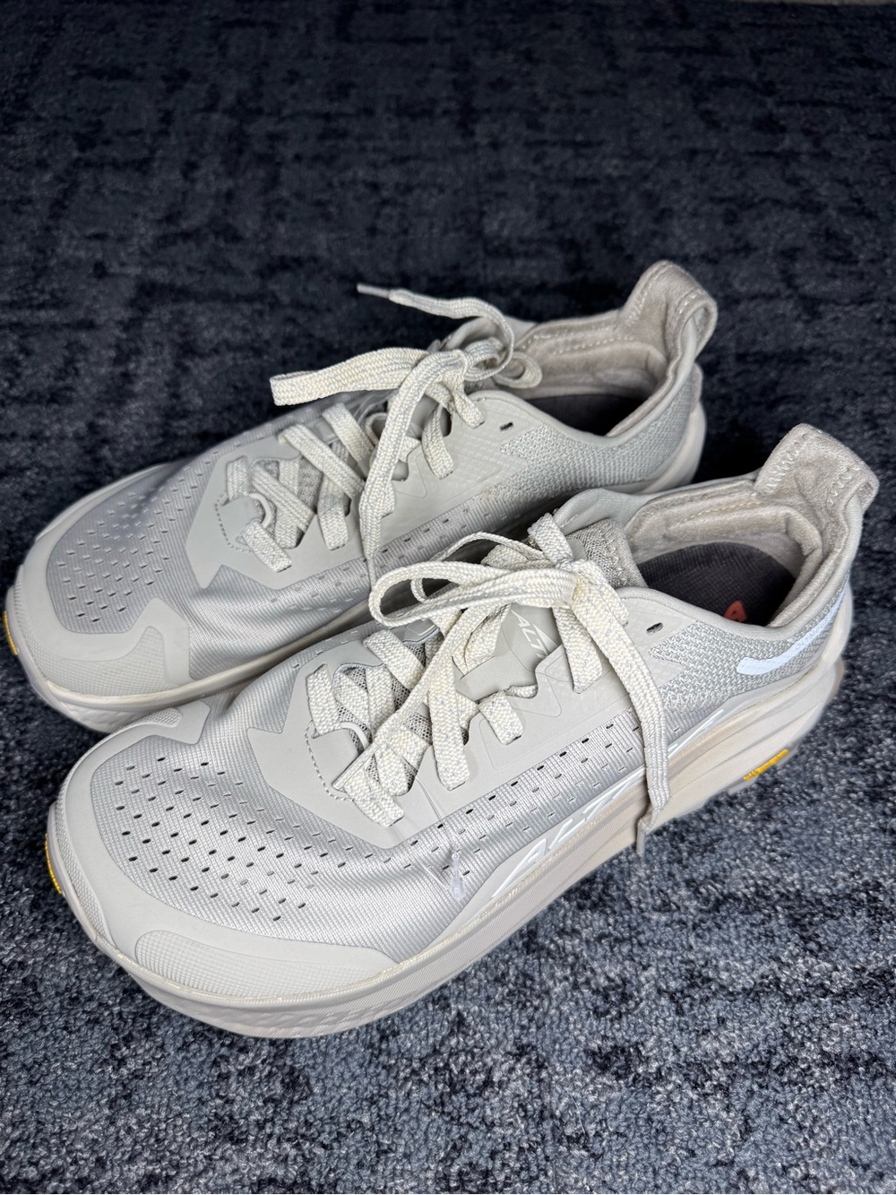 ALTRA Women's Olympus 6 Trail Running Shoe Size 11